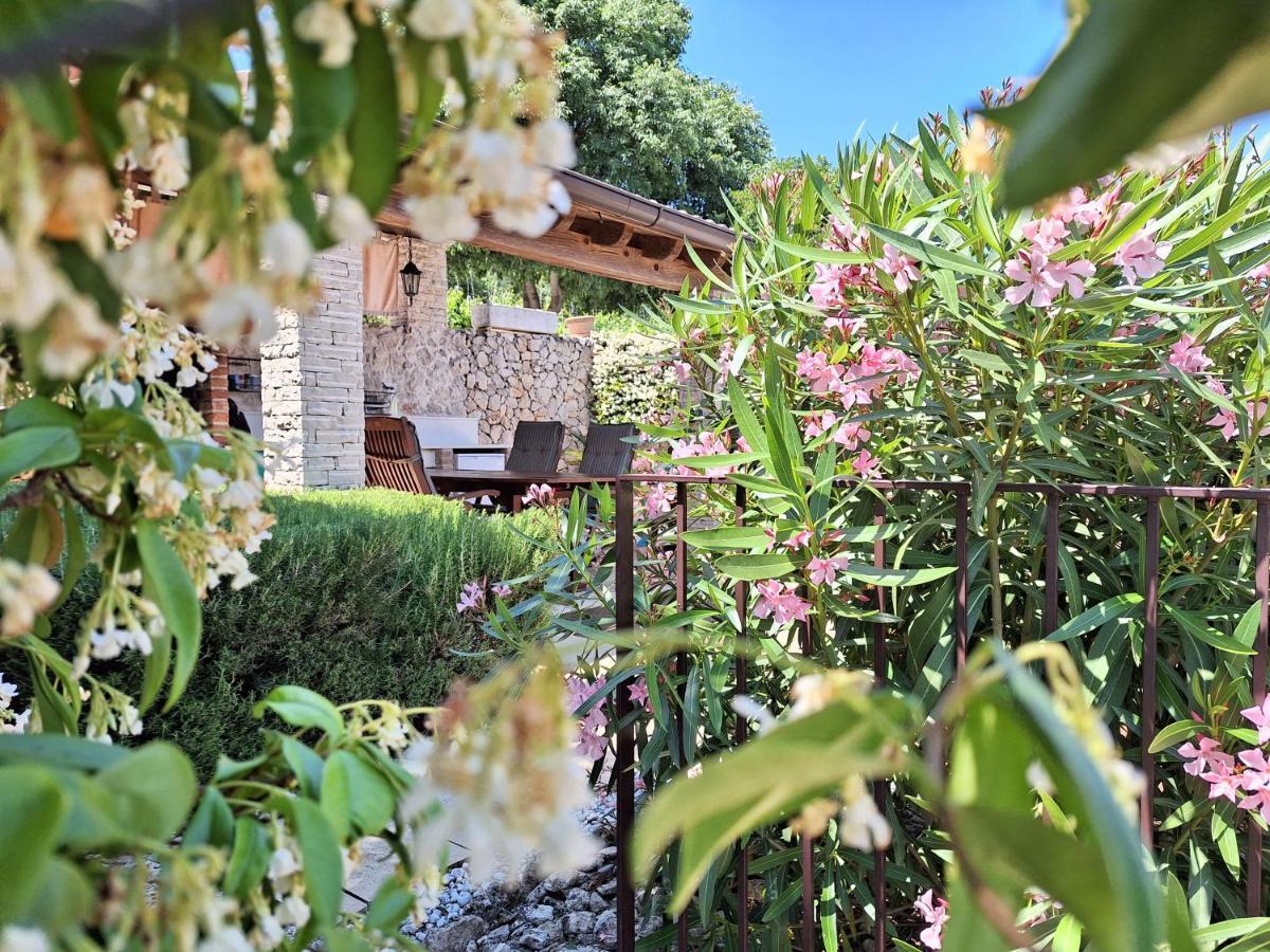 Villa Aurelia Zman Exterior photo
